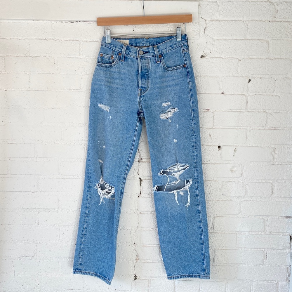 Levi Jeans - Distressed mom jeans